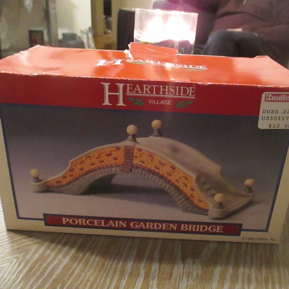 Lemax Hearthside Village Porcelain Garden Bridge 1992 #23069